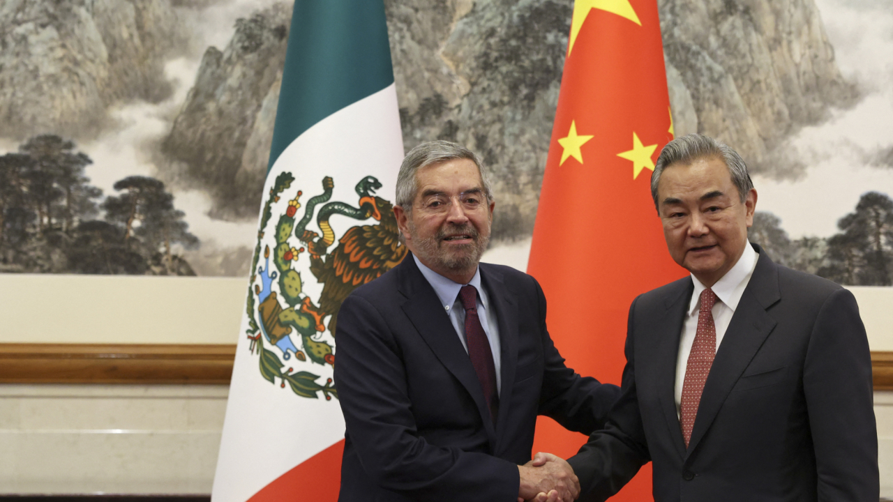 China abre la puerta a más productos mexicanos; alentará a sus empresas a invertir en México