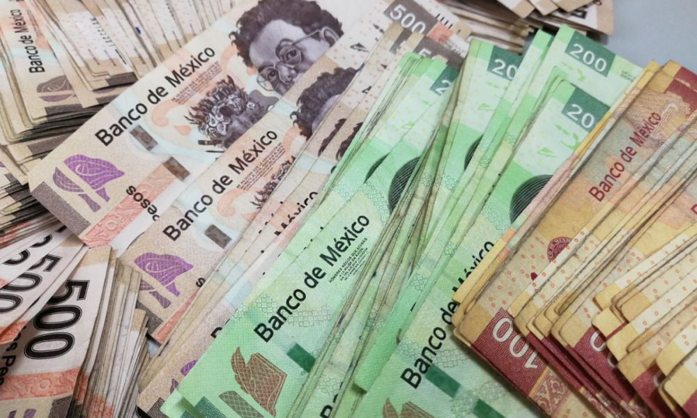 Peso mexicano recupera terreno atento a los comentarios de funcionarios de la Reserva Federal